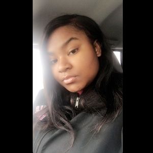 Meet your Posher, Ariana